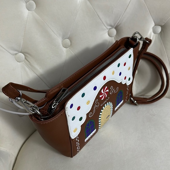Gingerbread house crossbody bag - Picture 3 of 5